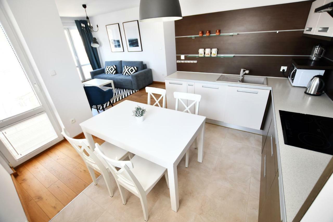 Apartamenty Navigator-Portowa 28 Kołobrzeg Exteriör bild