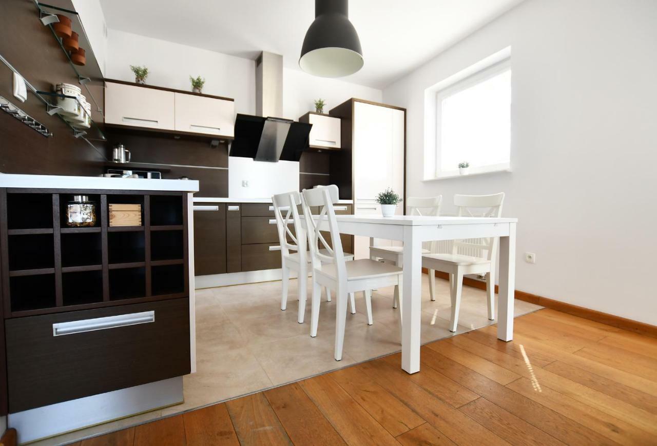 Apartamenty Navigator-Portowa 28 Kołobrzeg Exteriör bild