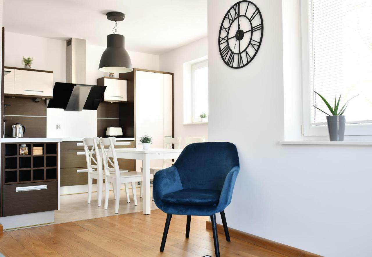 Apartamenty Navigator-Portowa 28 Kołobrzeg Exteriör bild