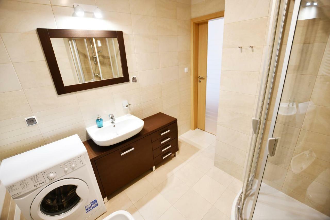 Apartamenty Navigator-Portowa 28 Kołobrzeg Exteriör bild