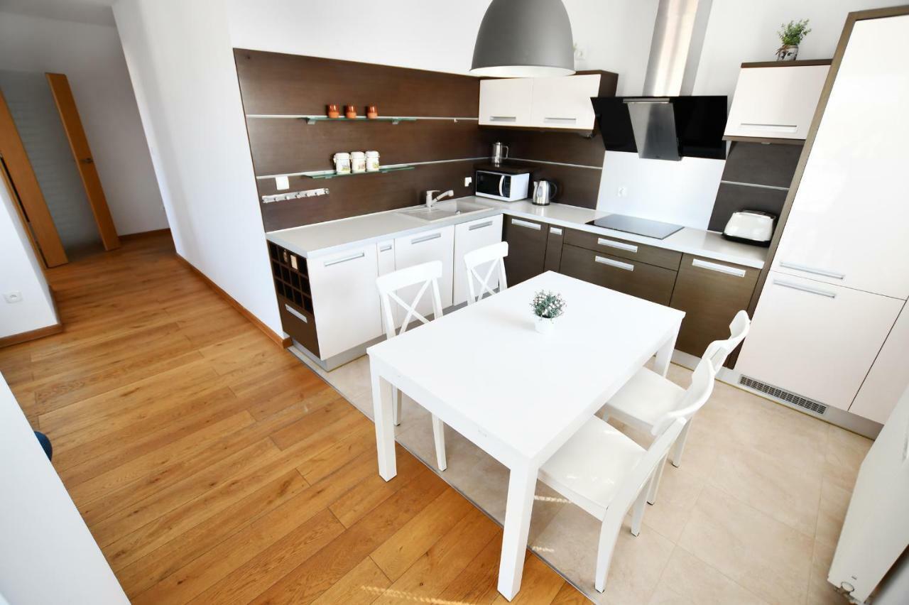 Apartamenty Navigator-Portowa 28 Kołobrzeg Exteriör bild